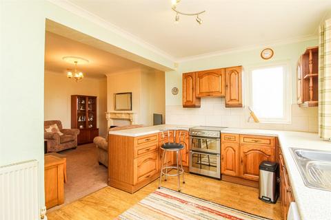 2 bedroom semi-detached bungalow for sale, Sunny Bank, Wakefield WF4