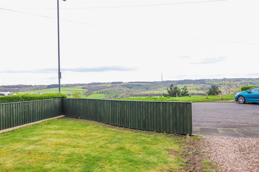 Denby View, Dewsbury WF12 2 bed semidetached bungalow for sale £175,000