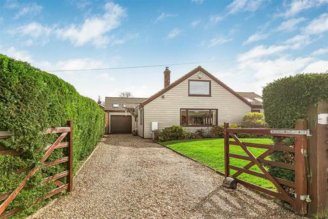 5 bedroom detached bungalow for sale, Newmarket Road, Moulton CB8