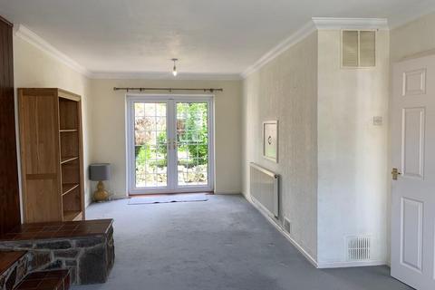 3 bedroom semi-detached bungalow to rent, Eleanor Close, Pencoed