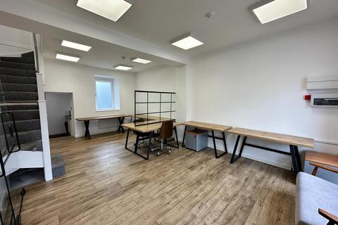 Office to rent, London Road, Neath