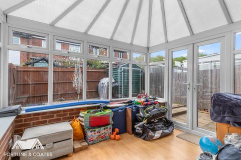 7 Red Willow, Harlow, CM19 5PA