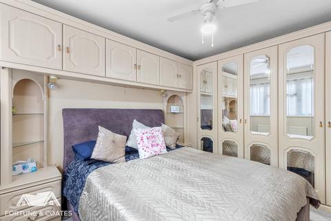 7 Red Willow, Harlow, CM19 5PA