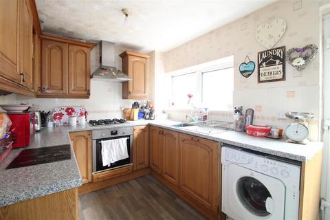 3 bedroom semi-detached house for sale, Gayfield Avenue, Brierley Hill