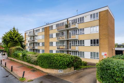 2 bedroom flat for sale,  Wellesley Court, IVER SL0