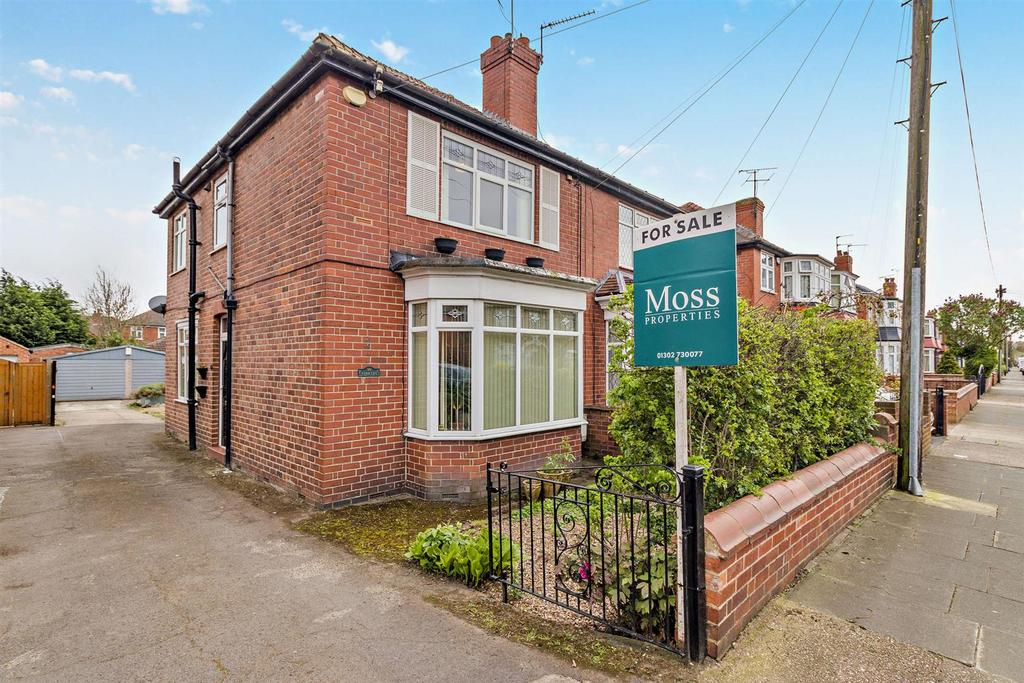 Alderson Drive, Doncaster DN2 3 bed semidetached house for sale £190,000