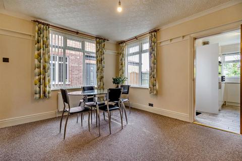 90 Alderson Drive, Doncaster, DN2 6DB