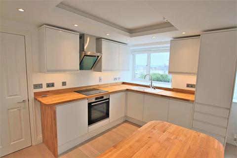 2 bedroom flat to rent, Tolcarne Road, Newquay TR7