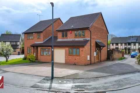 3 bedroom detached house for sale, Lynmouth Close, Horeston Grange