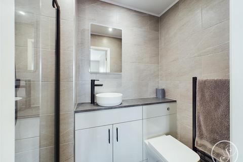11 Lee Edge, Leeds, LS10 4FB