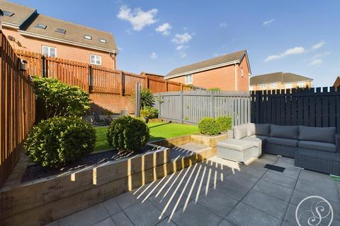 11 Lee Edge, Leeds, LS10 4FB