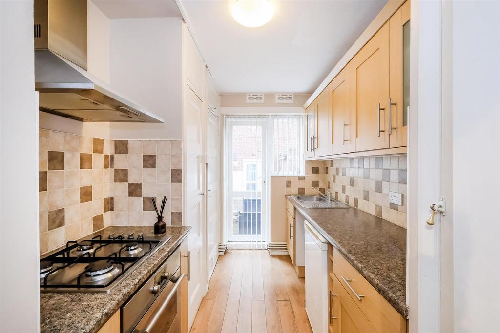 10 Higham Court-1.jpg