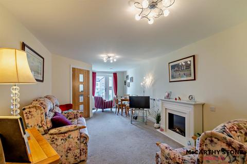 1 bedroom apartment for sale, Chesterton Court, Railway Road, Ilkley