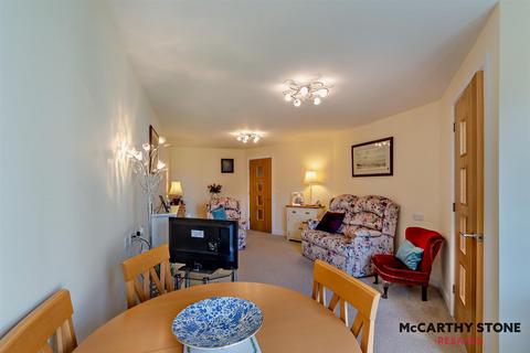 1 bedroom apartment for sale, Chesterton Court, Railway Road, Ilkley