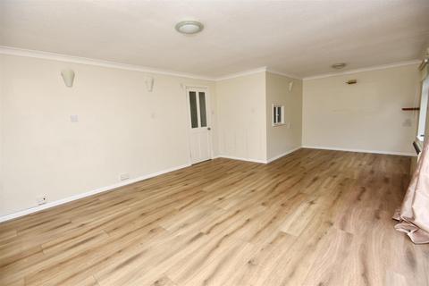 10 Park Road, Henstridge, Templecombe, BA8 0QP