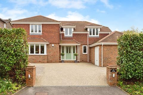4 bedroom detached house for sale, Ghyll Road, Crowborough