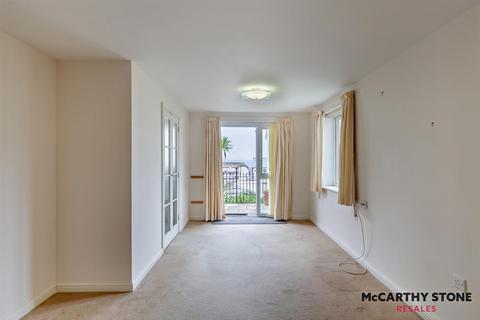 2 bedroom apartment for sale, Marina Court, Mount Wise, Newquay, TR7 2EJ