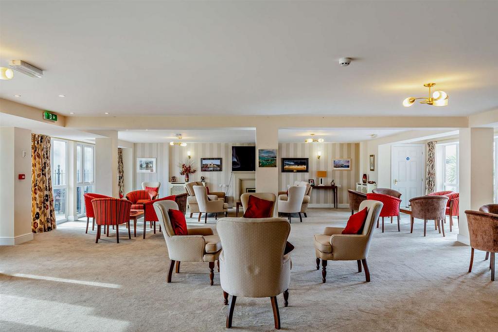 Homeowners Lounge