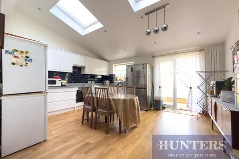 89 Sandringham Road, Worcester Park, KT4 8UH