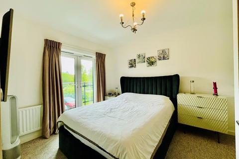 3 bedroom terraced house for sale, Ginsberg Crescent, Oakgrove, Milton Keynes, MK10