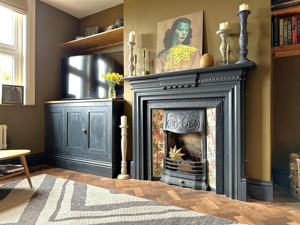 Exposed Feature Fireplace 897