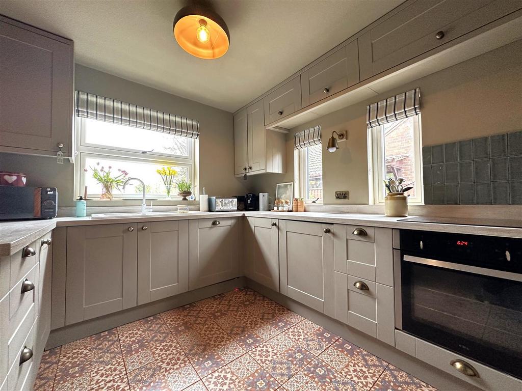 Kitchen 902