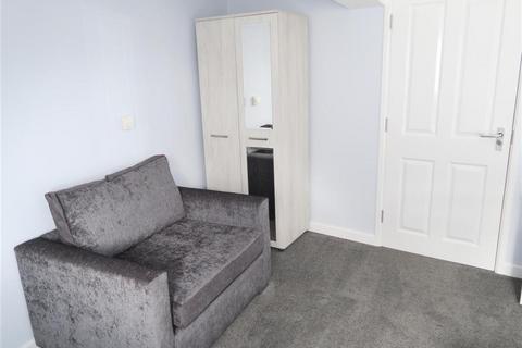 1 bedroom flat to rent, Upper High Street, Somerset TA1