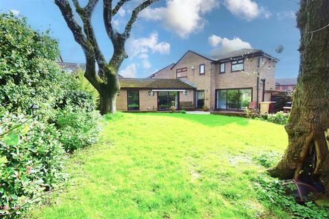 4 bedroom detached house for sale, Churnet Close, Westhoughton, Bolton