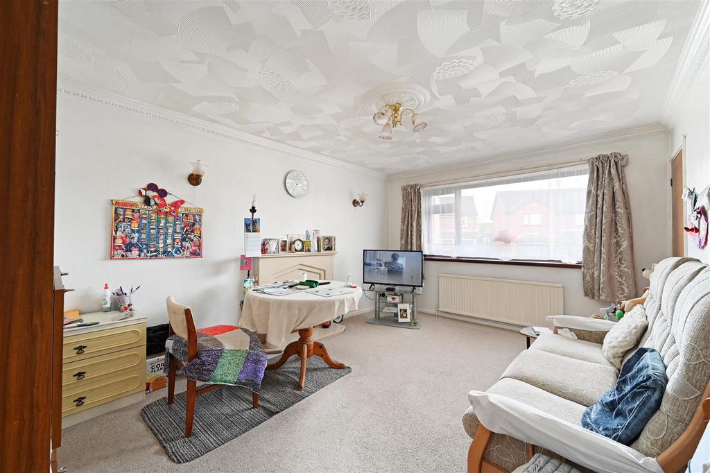 Ravencar Road, Eckington, Sheffield 4 bed detached bungalow for sale