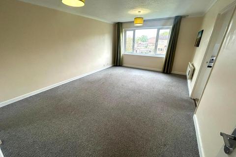 2 bedroom flat to rent, Burrows Court, Lumbertubs, Northampton NN3