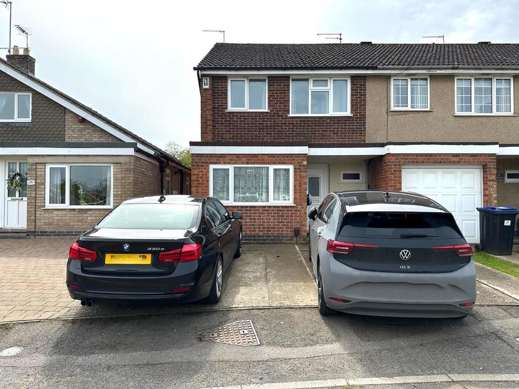 Oundle Drive, Moulton, Northampton NN3 3 bed end of terrace house £290,000