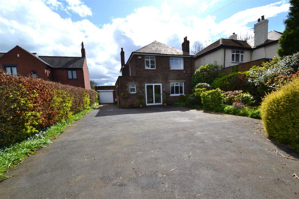 Halifax Road, Liversedge 3 bed detached house for sale £350,000
