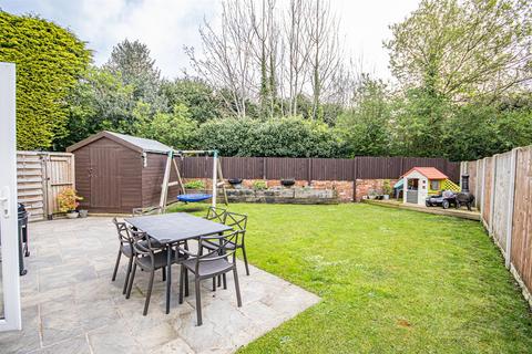 32 Park Street, Uttoxeter, ST14 7AG