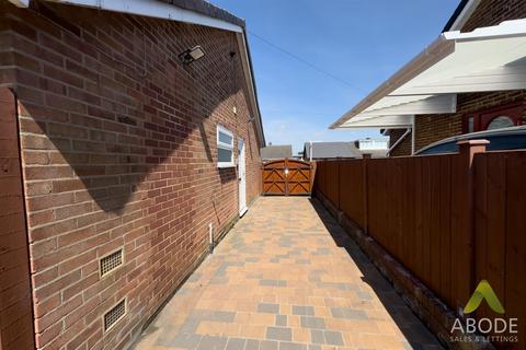 48 Henhurst Ridge, Burton-on-trent, DE13 9TQ