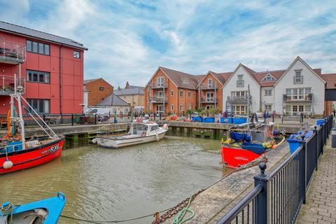 2 bedroom apartment for sale, Walter Radcliffe Road, Wivenhoe, Colchester, CO7