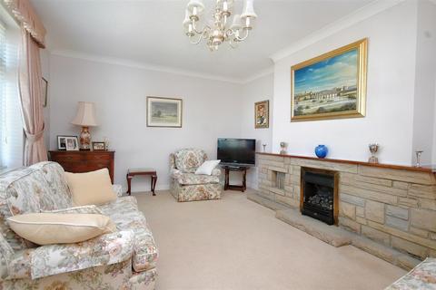 50 Pontefract Road, Ackworth, Pontefract, WF7 7LL