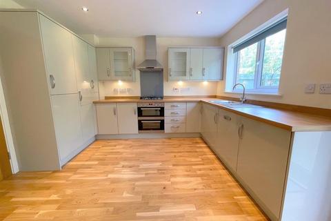 7 Mount Square, Leek, ST13 5DA