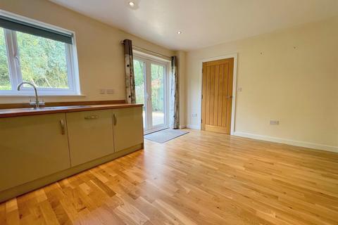 7 Mount Square, Leek, ST13 5DA