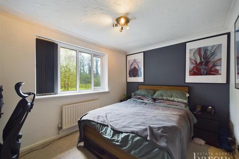 2 bedroom terraced house for sale, Little Copse Chase, Basingstoke RG24