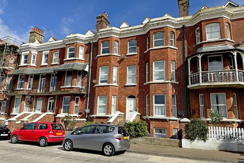 1 bedroom apartment for sale, South Terrace, Littlehampton BN17