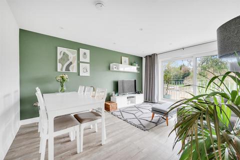 2 bedroom apartment for sale, Park Hill Road, Shortlands, Bromley, BR2