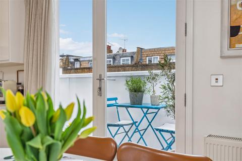 3 bedroom flat for sale, New Kings Road, London