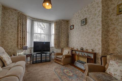 2 bedroom end of terrace house for sale, Campana Road, London