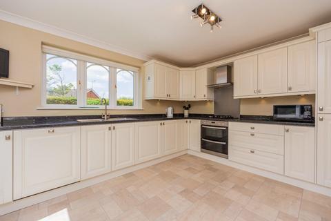 4 bedroom detached house for sale, Peartree Close, Glenfield, Leicester