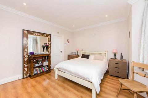 3 bedroom apartment to rent, Cabbell Street, London NW1