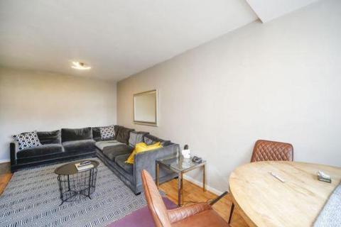 1 bedroom apartment to rent, Park Crescent, London W1B