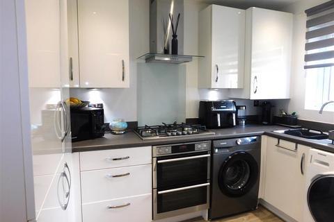 24 Walter Mills Way, Oldham, OL4 3FU