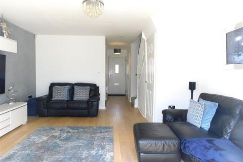 24 Walter Mills Way, Oldham, OL4 3FU