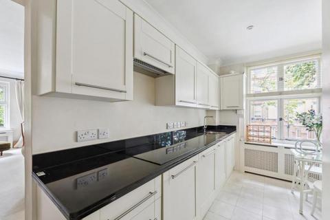 2 bedroom apartment to rent, Grove End Road, London NW8