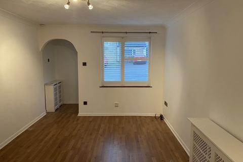 2 bedroom flat to rent, Tunwell Lane, Corby